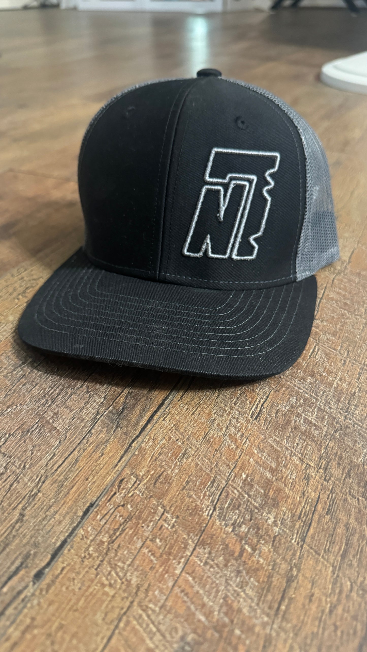 Cost effective Grey/Blk Trucker